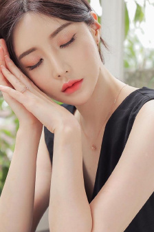 暗夜蔷薇魅悠然